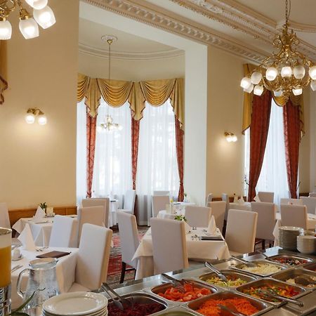 Hotel Vila Livia Karlovy Vary Exterior foto